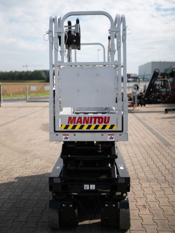 Elektryczny podnośnik koszowy Manitou SE 0808 2