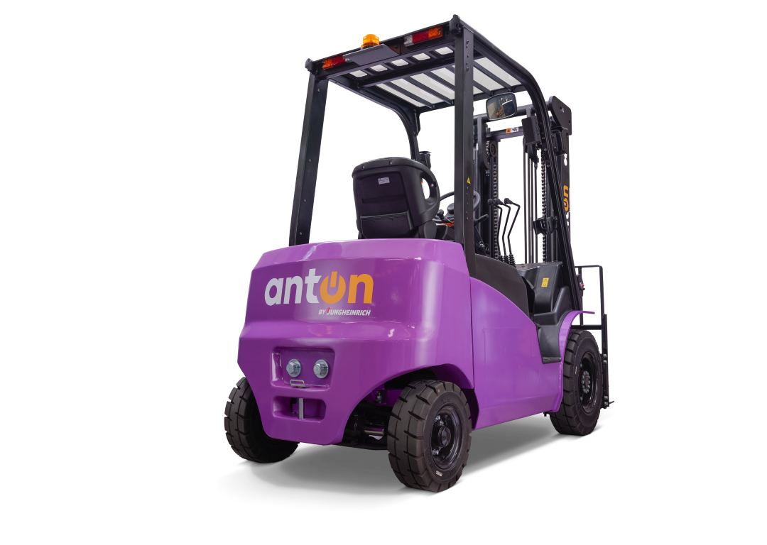 AntOn by Jungheinrich CBH_67908 Elektryczny wózek widłowy AntOn by Jungheinrich CBH 2.5 z masztem 4800 mm, kabina z ogrzewaniem 2